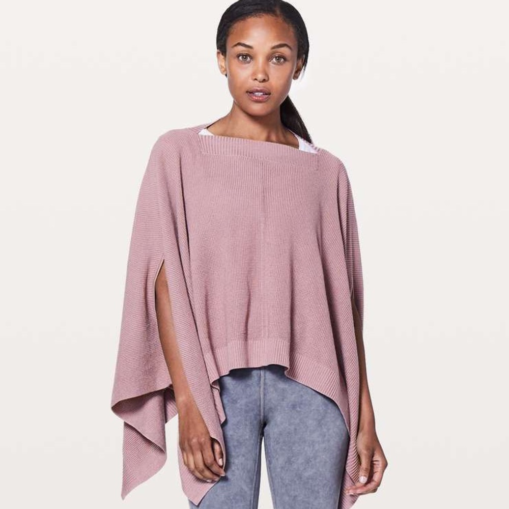 Lululemon Forward Flow Cape Vintage Mauve